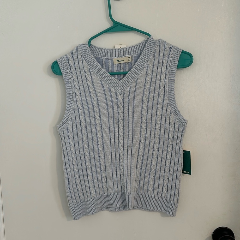 NWT- kids stitch fix vest